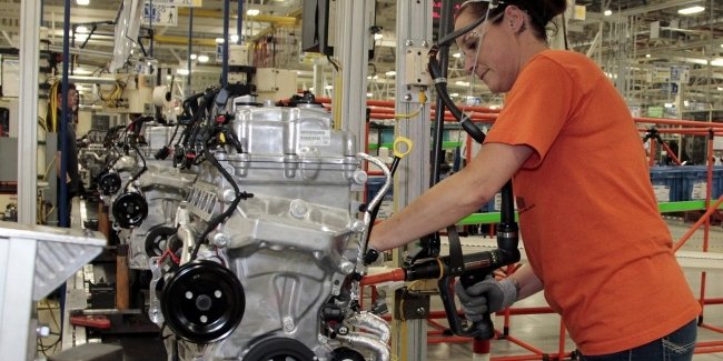 Stellantis розробляє новий бензиновий двигун