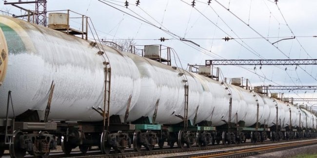 У липні «Укрзалізниця» збільшила перевезення нафтопродуктів на 12%