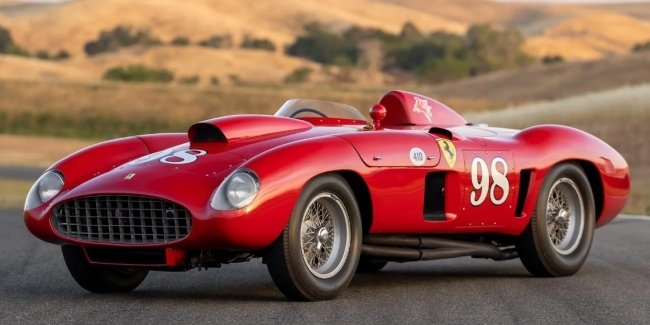 Рідкісний спорткар Ferrari 1955 року продали за 22 мільйони доларів