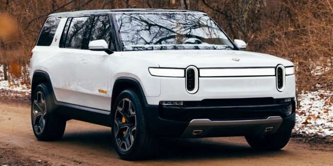 Rivian     R1S