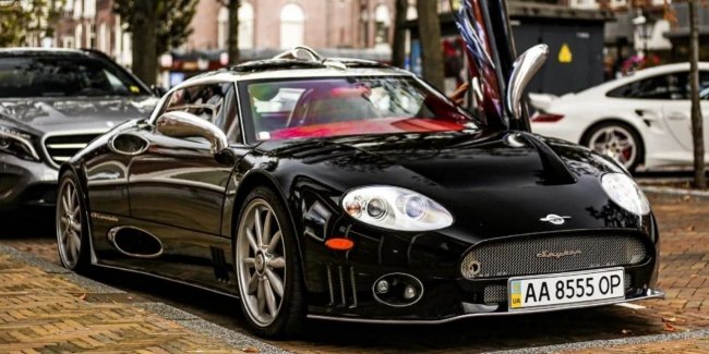 г  Spyker      ͳ