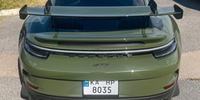 В Україні помітили «військовий» Porsche 911 GT3