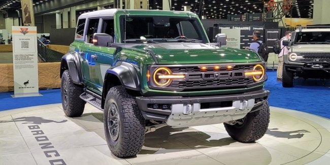 Новий Ford Bronco Raptor показали в Детройті