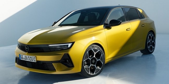 Opel анонсував комплектації Нової Astra для ринку України