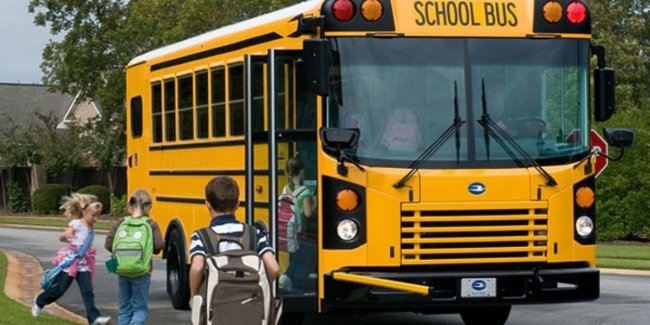 ЄС виділив Україні 14 млн євро на закупівлю шкільних автобусів