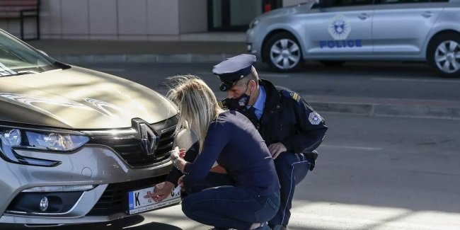 У Косово почали штрафувати водіїв із сербськими номерами