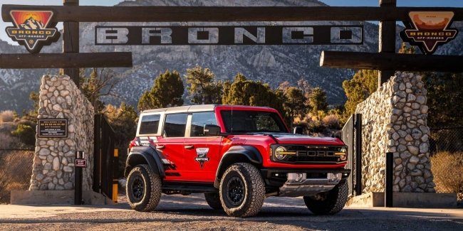 Ford   Bronco Raptor  