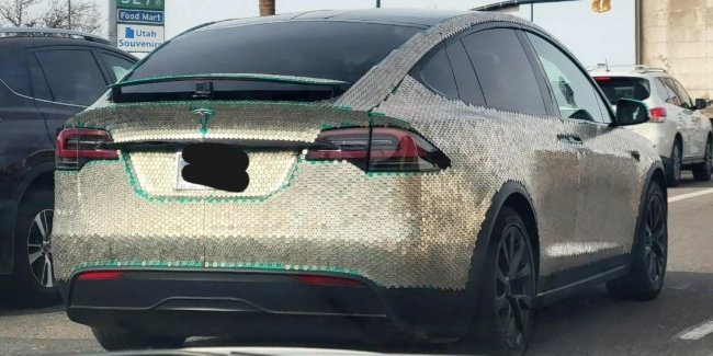 Tesla Model X   