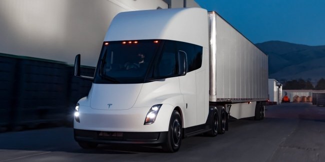 Tesla  35   Tesla Semi    