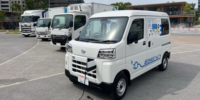 Daihatsu   - Hijet Cargo BEV