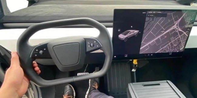    Tesla Cybertruck