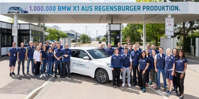  BMW Group     BMW X1