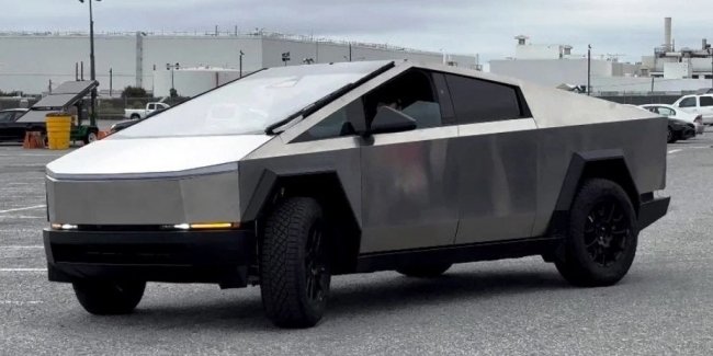  Tesla Cybertruck    