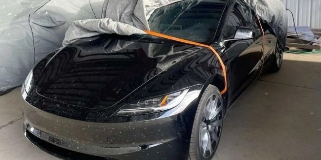       Tesla Model 3 Highland