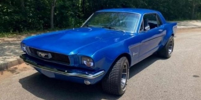      Ford Mustang 60-