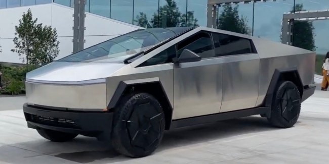 Tesla Cybertruck   2  