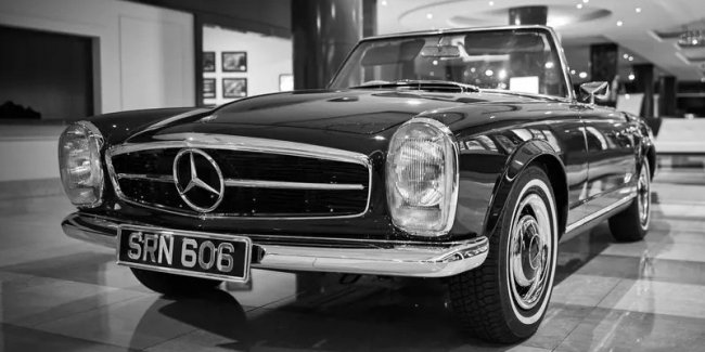   Mercedes-Benz SL W113   