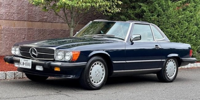  35- Mercedes-Benz 560SL     80  