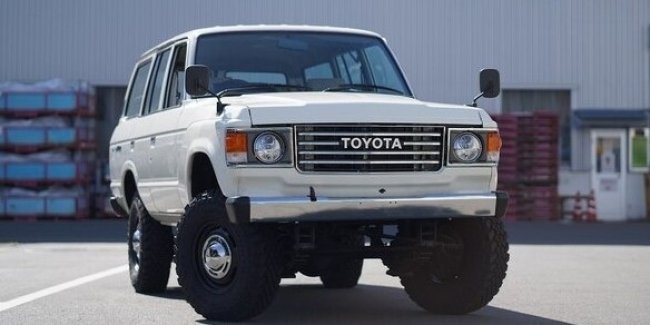 Toyota Land Cruiser J60   