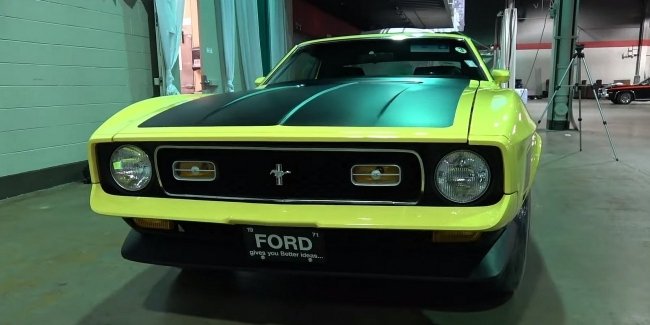    Ford Mustang Boss 302