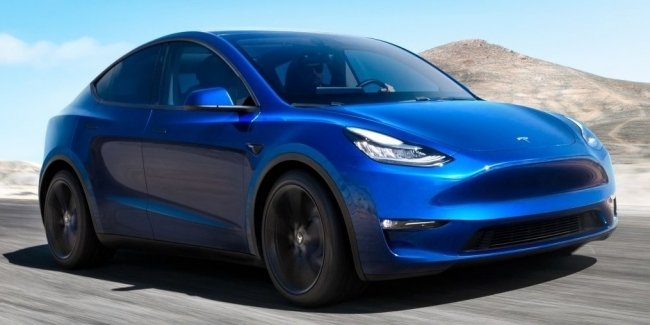  Tesla Model Y   