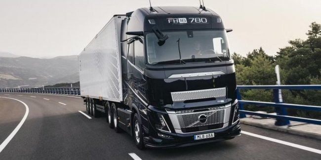 Volvo Trucks    FH16