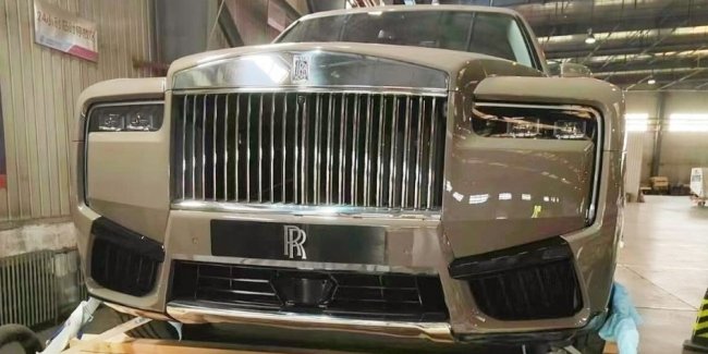  Rolls-Royce Cullinan  