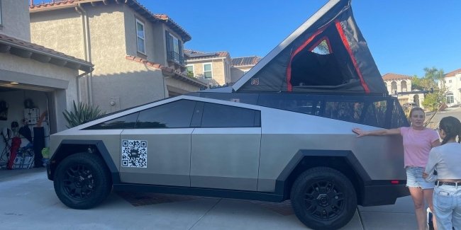 Tesla Cybertruck  1500     