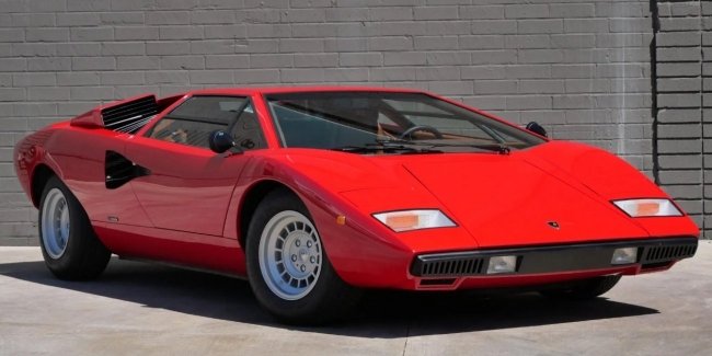 Lamborghini Countach     