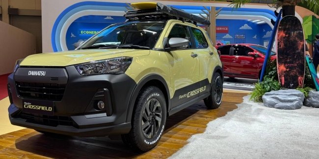 Daihatsu    Rocky Crossfield