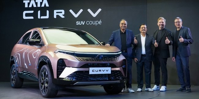 Tata     Curvv