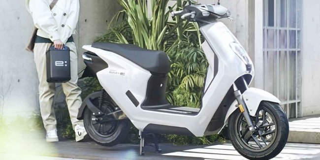 Honda  Yamaha    