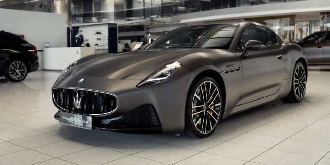    Maserati GranTurismo    