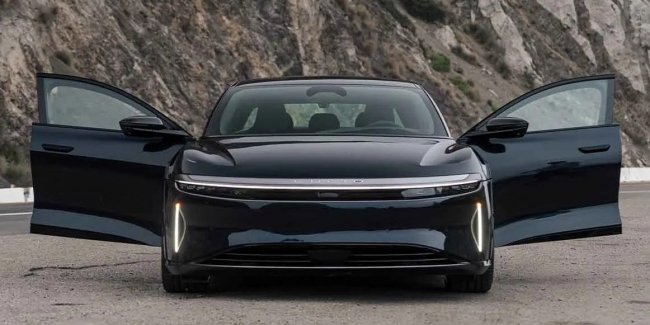   Lucid Air  