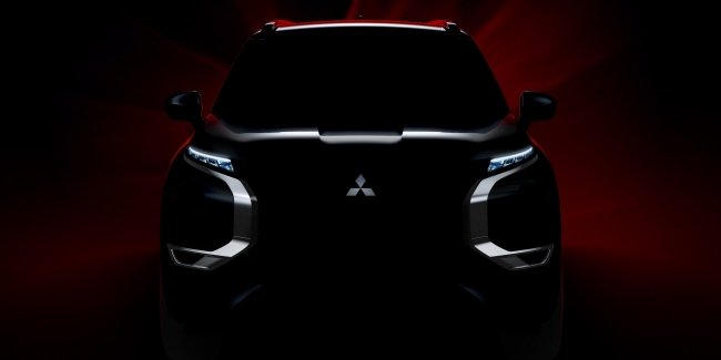 Mitsubishi   Outlander PHEV  