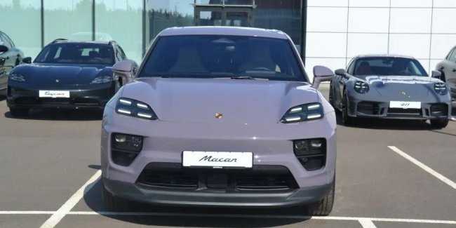     Porsche Macan  911