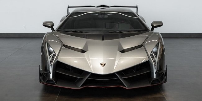 г Lamborghini Veneno Coupe   