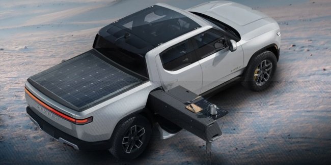  Rivian R1T      