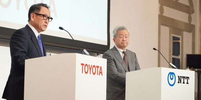 Toyota  NTT        