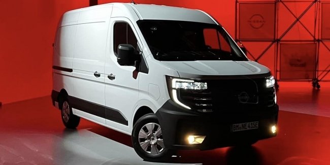 ³   Nissan Interstar