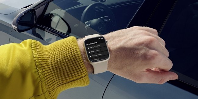 Mercedes-Benz    Apple Watch