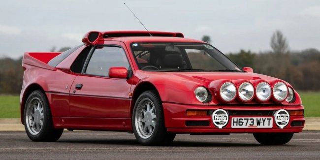      Ford RS200