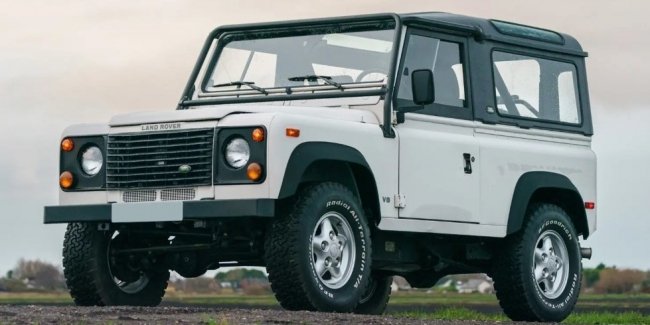  27- Land Rover   2000 