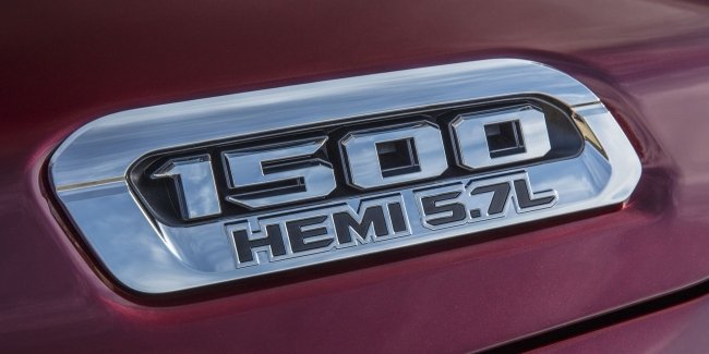   RAM    V8 Hemi 