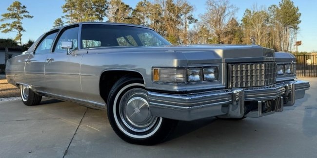 Cadillac Fleetwood Brougham 1976    