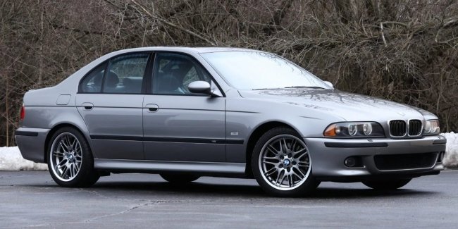   BMW M5 E39 2002    