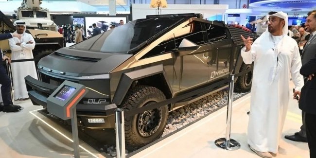    IDEX 2025   Tesla Cybertruck