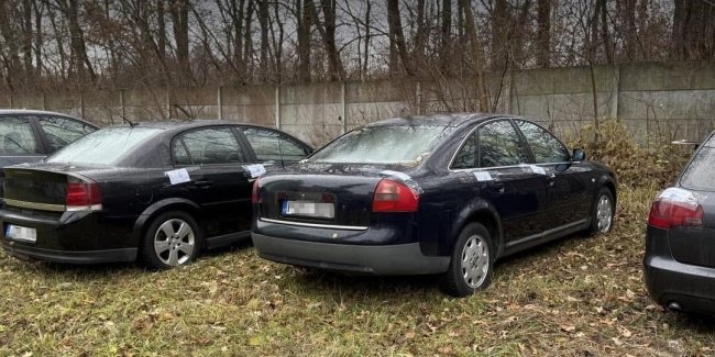 Із 12 ввезених нібито для ЗСУ автівок «волонтер» встиг продати вісім