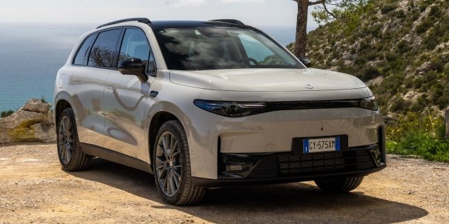 Stellantis розпочав продаж у Європі китайського кросовера Leapmotor C10