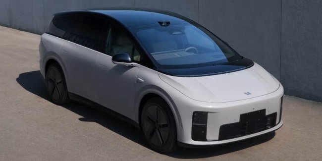 У Китаї дебютує перший електричний кросовер Li Auto